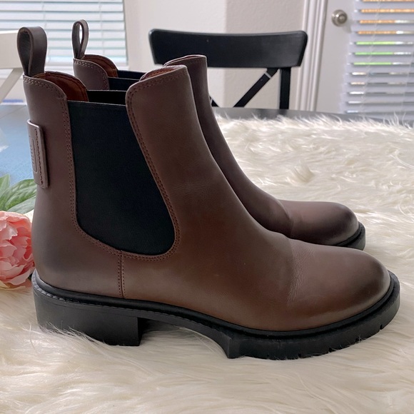 NWT COACH
Lyden Leather Chelsea Booties - Picture 2 of 11